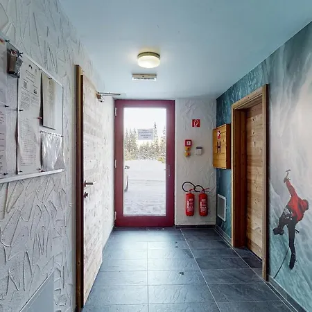 Indianne Apartment *