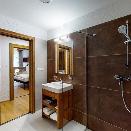 Indianne Demanovska Dolina